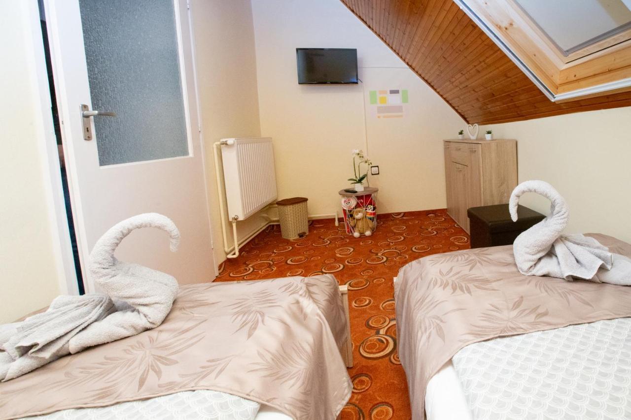 For You Apartman Gyula Exteriér fotografie